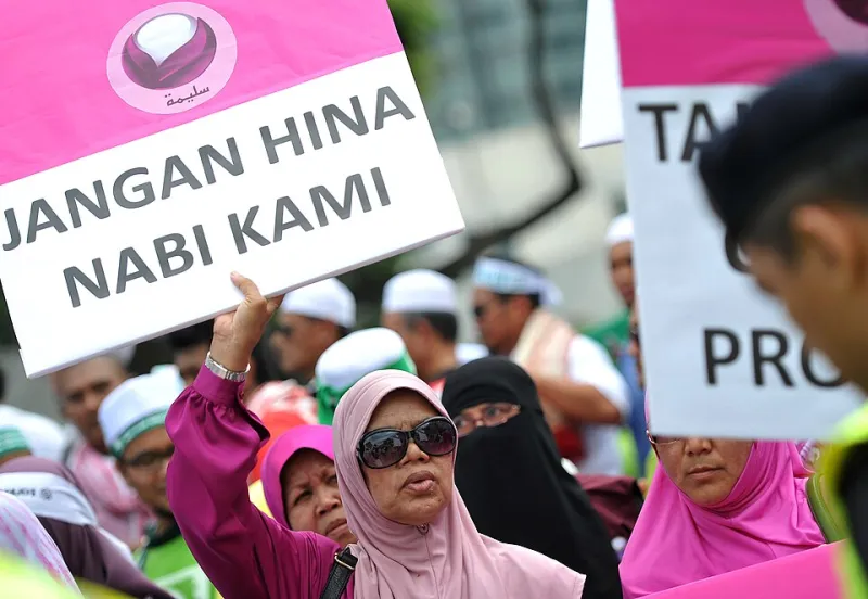 Speaking Loudly Without Saying Too Much: How Malaysian Professionals Navigate Self-Advocacy in American Career Spaces